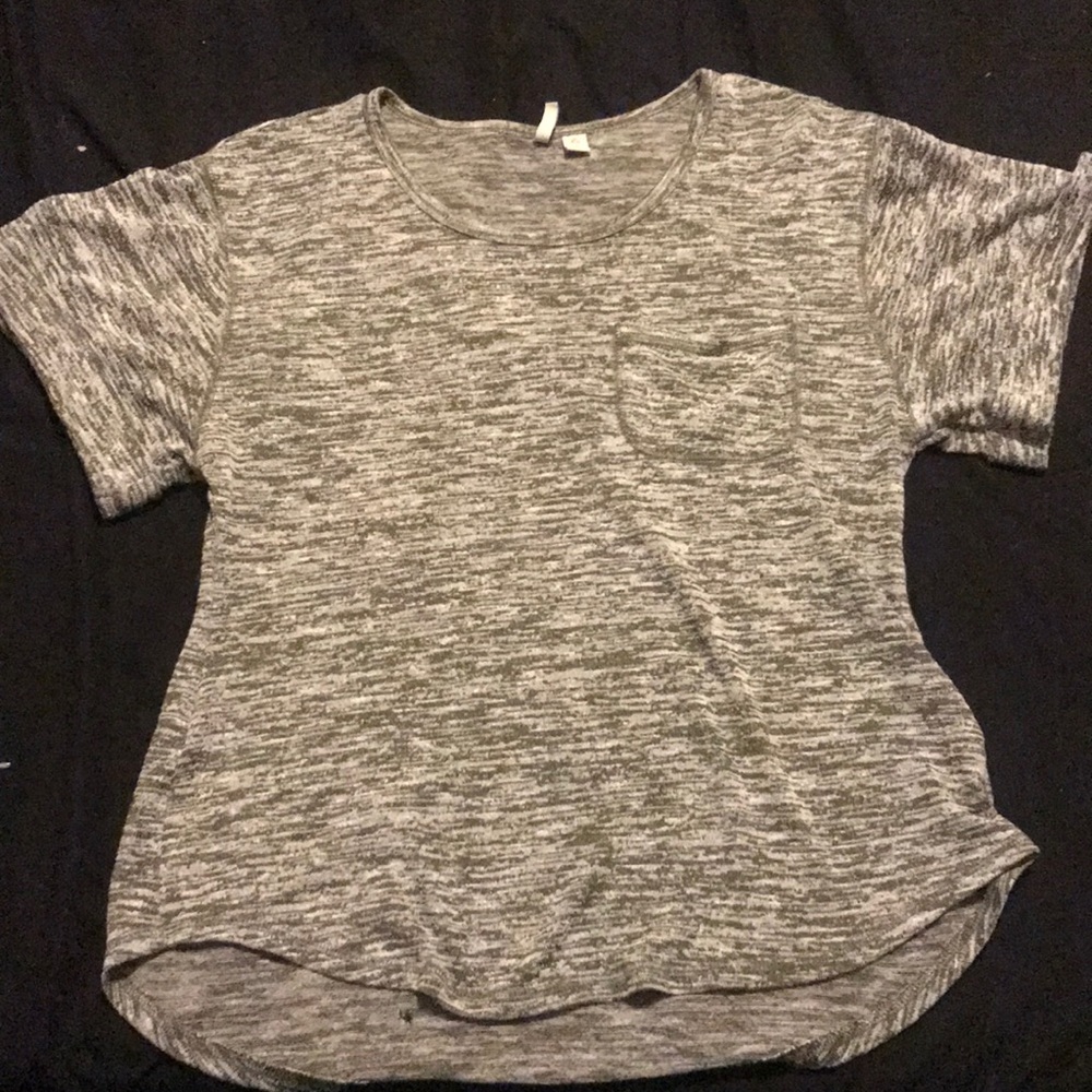 Short sleeve women’s shirt